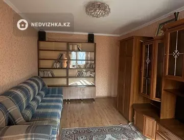 2-комнатная квартира, этаж 3 из 4, 42 м², На длительный срок, миниатюра 2
