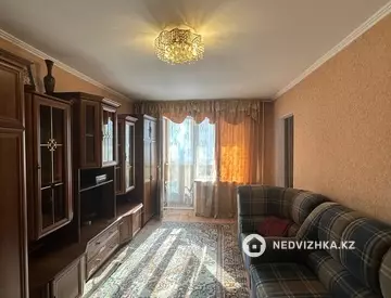 2-комнатная квартира, этаж 3 из 4, 42 м², На длительный срок, миниатюра 1
