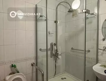 2-комнатная квартира, этаж 3 из 4, 42 м², На длительный срок, миниатюра 10