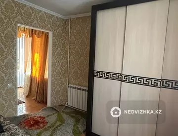 2-комнатная квартира, этаж 3 из 4, 42 м², На длительный срок, миниатюра 8