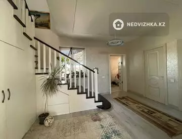 6-комнатный дом, 6 соток, 192 м², миниатюра 3