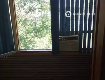 3-комнатная квартира, этаж 4 из 5, 68 м², миниатюра 5