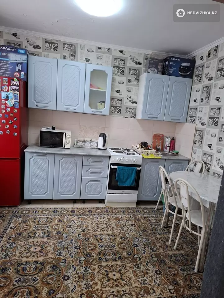 2-комнатная квартира, этаж 4 из 5, 40 м²