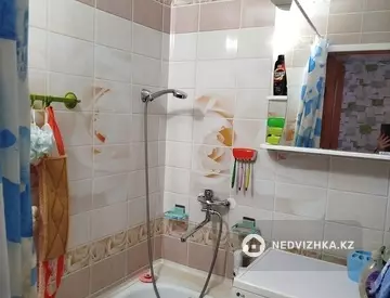 4-комнатная квартира, этаж 3 из 5, 62 м², миниатюра 4