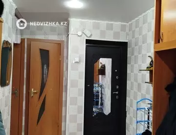 4-комнатная квартира, этаж 3 из 5, 62 м², миниатюра 3