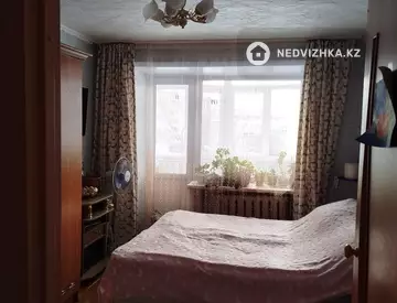 4-комнатная квартира, этаж 3 из 5, 62 м², миниатюра 2
