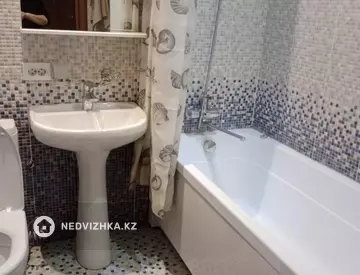 2-комнатная квартира, этаж 14 из 21, 64 м², На длительный срок, миниатюра 3