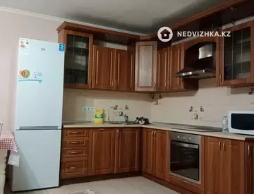 2-комнатная квартира, этаж 14 из 21, 64 м², На длительный срок, миниатюра 11