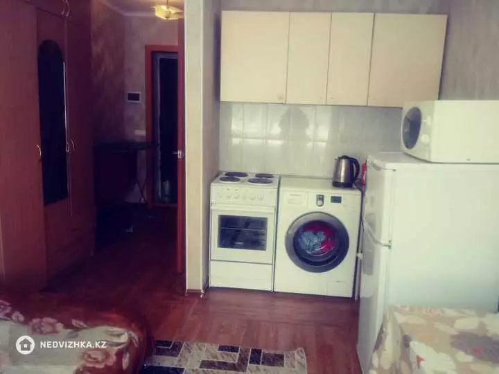 1-комнатная квартира, этаж 3 из 5, 20 м², Посуточно, фотография 4