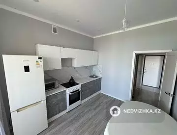 1-комнатная квартира, этаж 9 из 12, 33 м², По часам, миниатюра 3