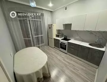 1-комнатная квартира, этаж 9 из 12, 33 м², По часам, миниатюра 8