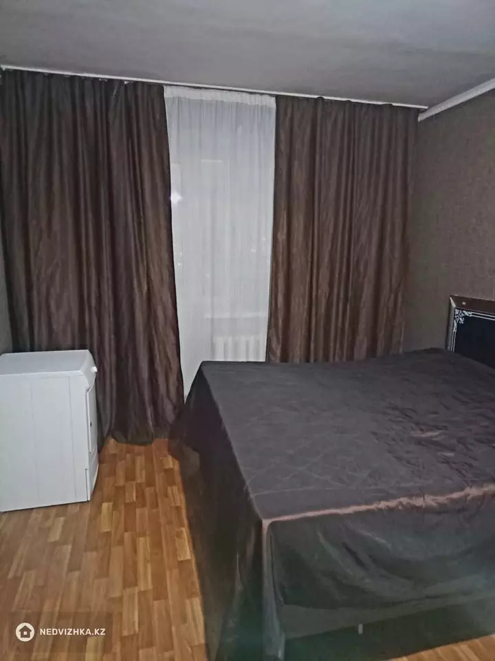 1-комнатная квартира, этаж 6 из 12, 40 м², По часам
