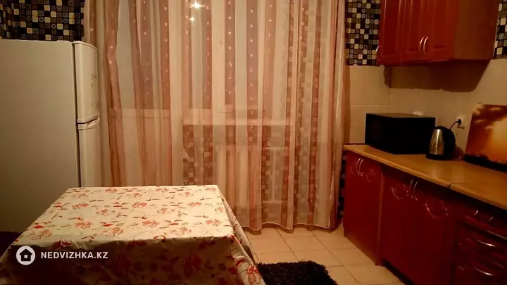 1-комнатная квартира, этаж 6 из 12, 40 м², По часам, фотография 4