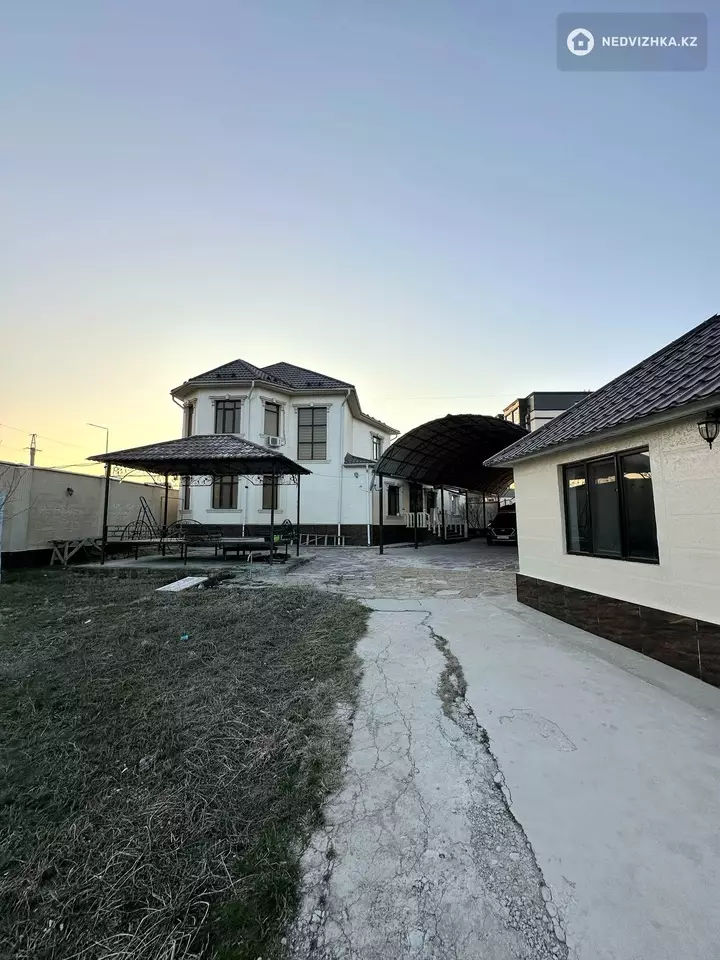 5-комнатный дом, 15 соток, 470 м², фотография 3