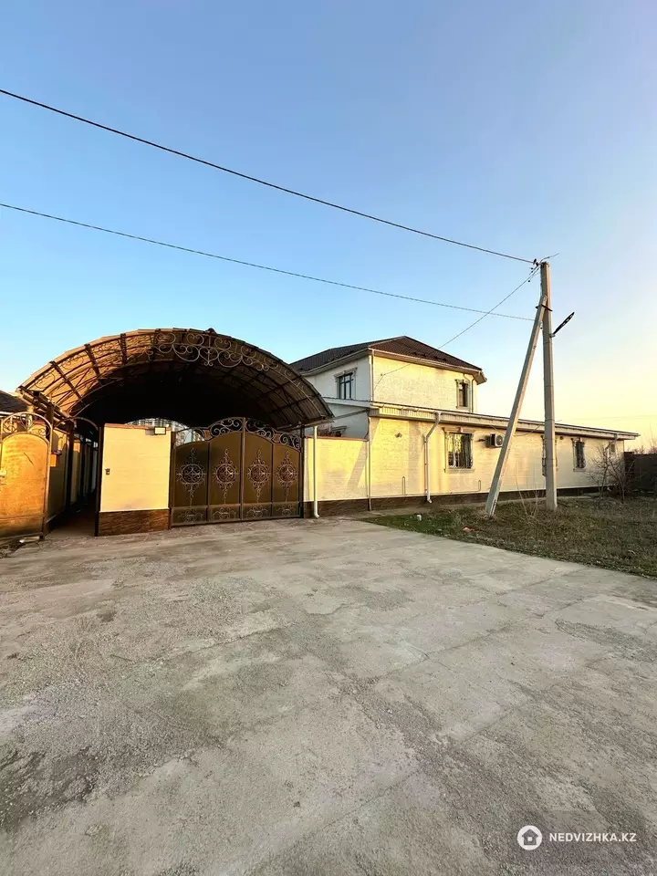5-комнатный дом, 15 соток, 470 м²