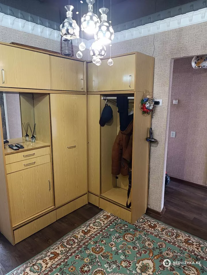3-комнатная квартира, этаж 5 из 5, 64 м², фотография 4