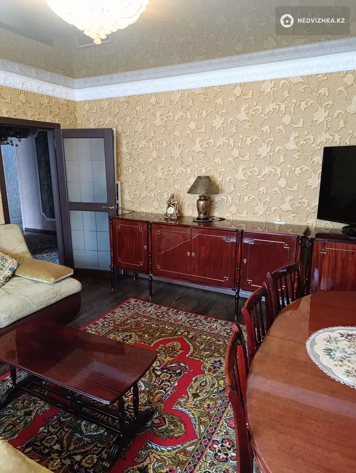 3-комнатная квартира, этаж 5 из 5, 64 м², фотография 3