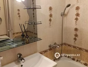 3-комнатная квартира, этаж 5 из 5, 64 м², миниатюра 12