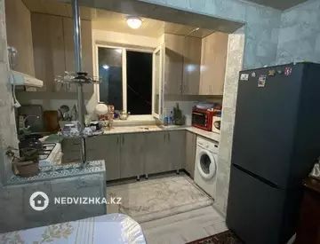 3-комнатная квартира, этаж 4 из 5, 52 м²