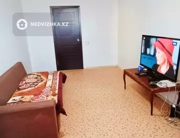 3-комнатная квартира, этаж 1 из 9, 55 м²