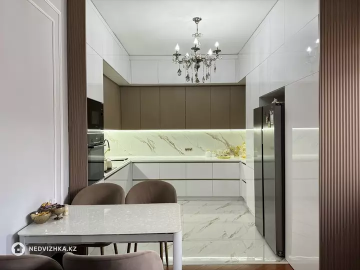 3-комнатная квартира, этаж 18 из 20, 133 м², фотография 5