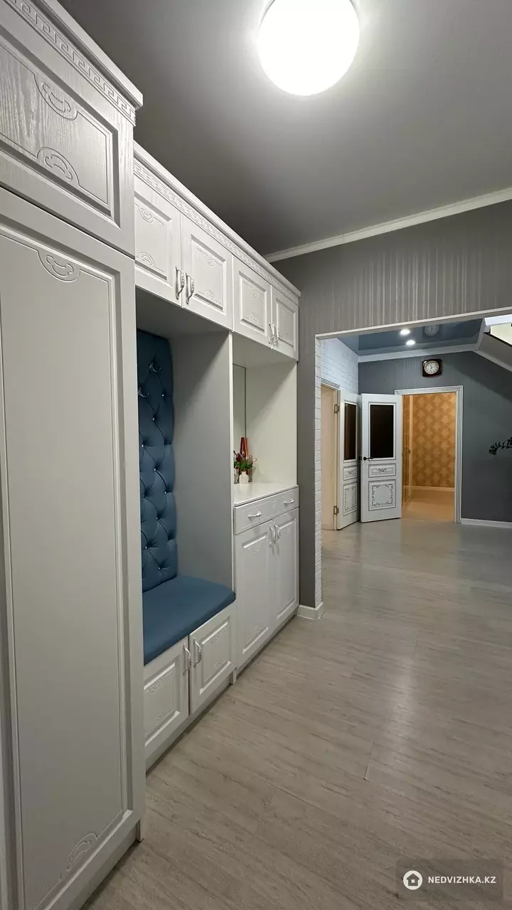 5-комнатный дом, 12 соток, 260 м², фотография 3