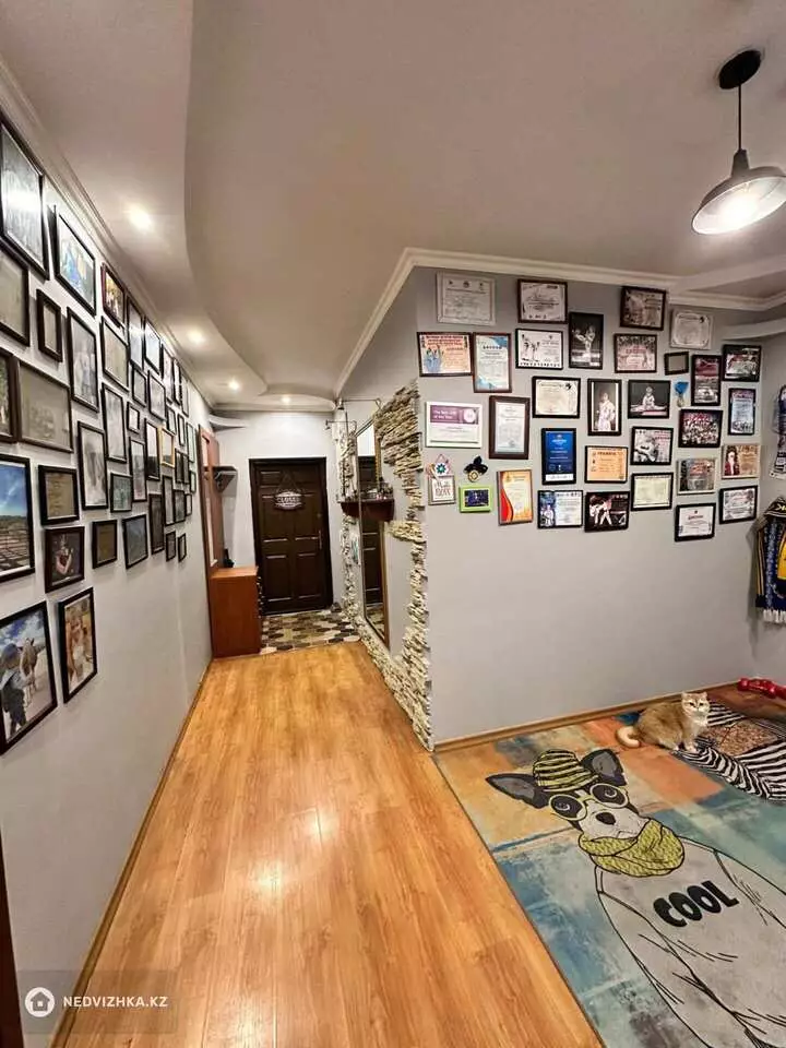 3-комнатная квартира, этаж 12 из 15, 110 м², фотография 2