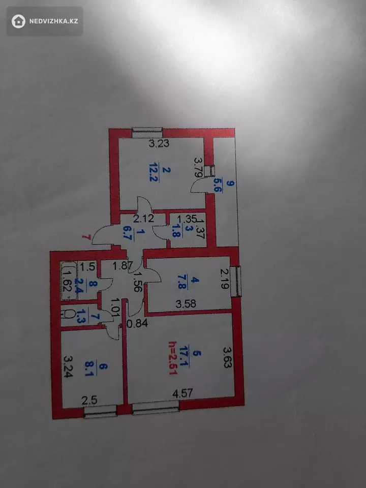 3-комнатная квартира, этаж 3 из 9, 60 м², фотография 2