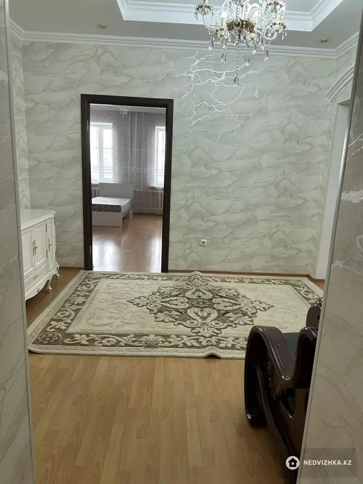 3-комнатная квартира, этаж 7 из 12, 125 м²