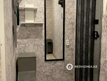 1-комнатная квартира, этаж 1 из 5, 40 м², Посуточно, миниатюра 9