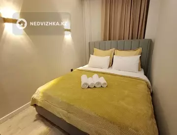 2-комнатная квартира, этаж 19 из 14, 43 м², Посуточно