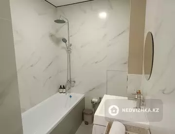 2-комнатная квартира, этаж 19 из 14, 43 м², Посуточно, миниатюра 10