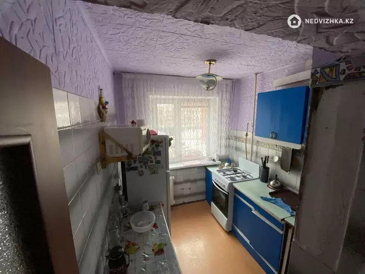 3-комнатная квартира, этаж 3 из 5, 62 м², фотография 3