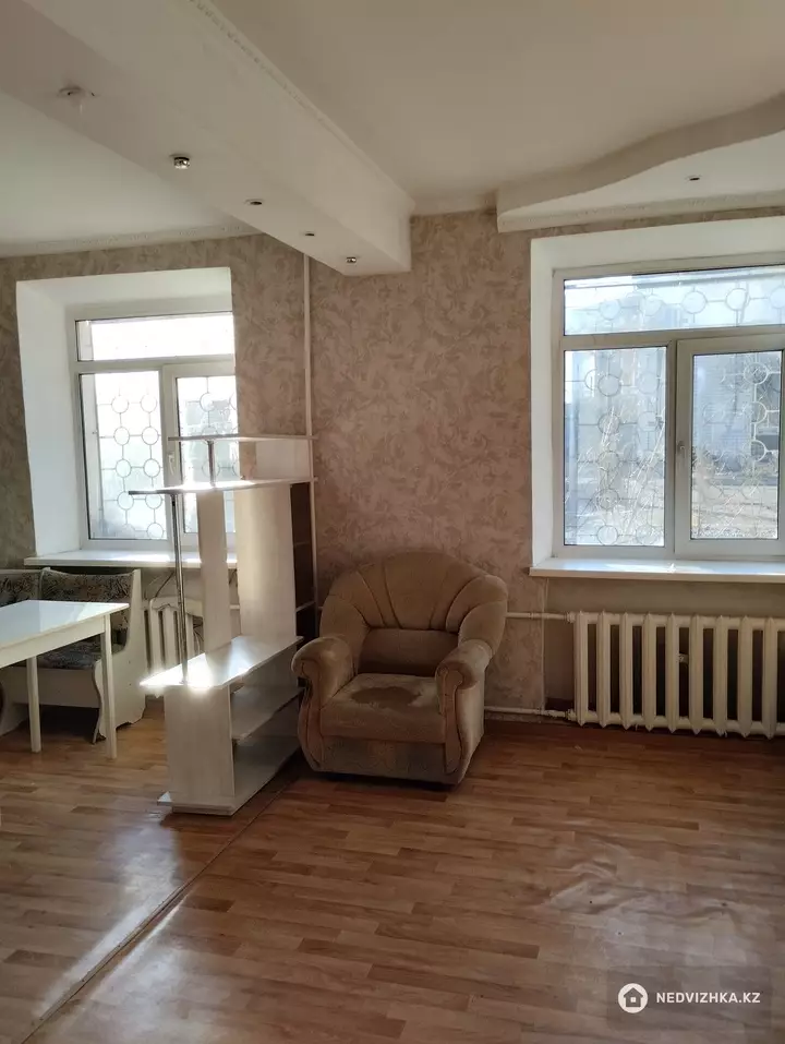 2-комнатная квартира, этаж 1 из 2, 45 м², фотография 3