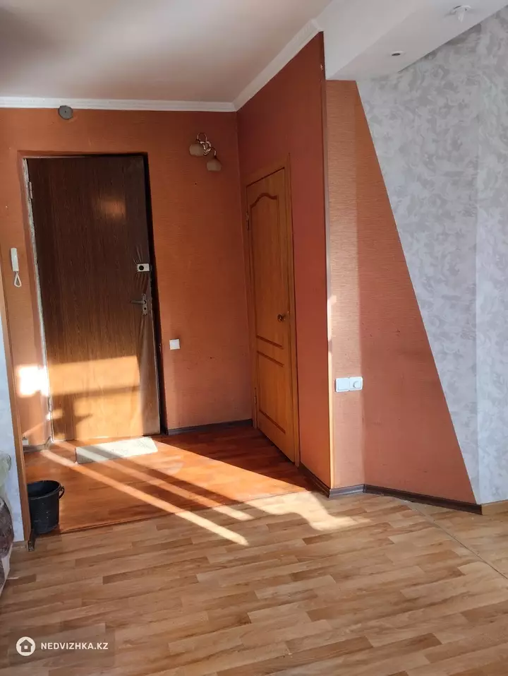 2-комнатная квартира, этаж 1 из 2, 45 м², фотография 2