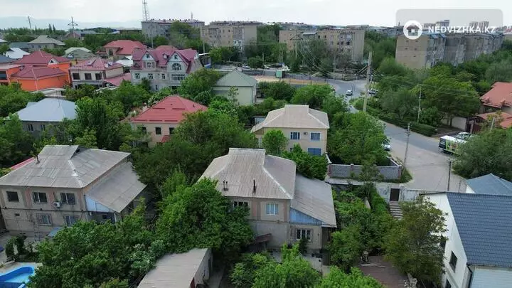 6-комнатный дом, 7.1 соток, 368 м², фотография 4