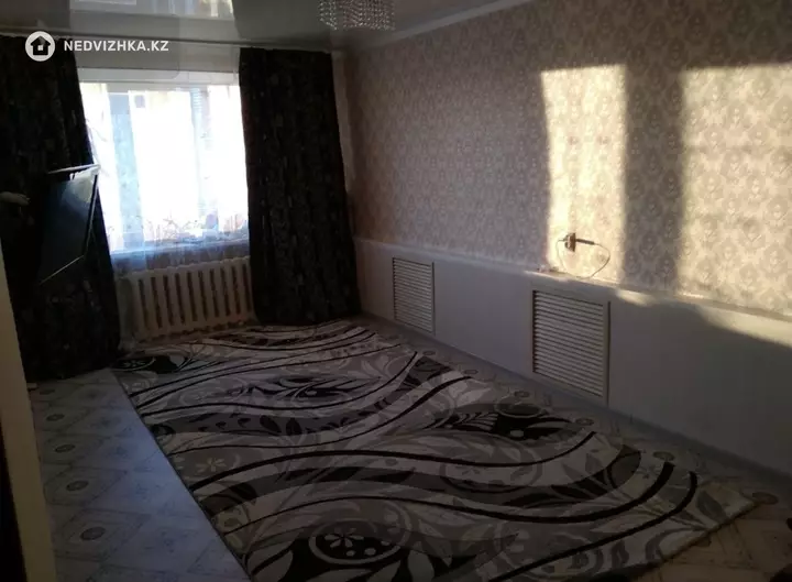 1-комнатная квартира, этаж 9 из 9, 33 м², фотография 3