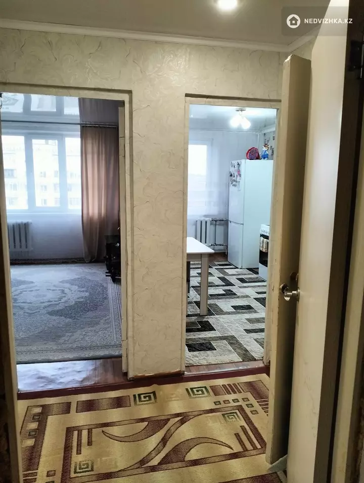 1-комнатная квартира, этаж 8 из 9, 37 м², фотография 5