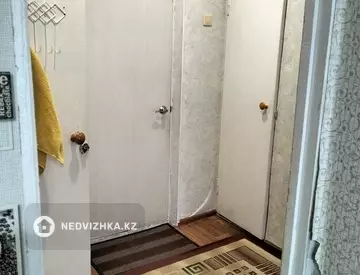 1-комнатная квартира, этаж 8 из 9, 37 м², миниатюра 6