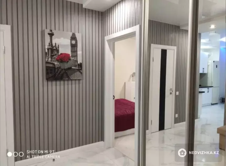 1-комнатная квартира, этаж 3 из 12, 35 м², По часам, 3-фотосурет