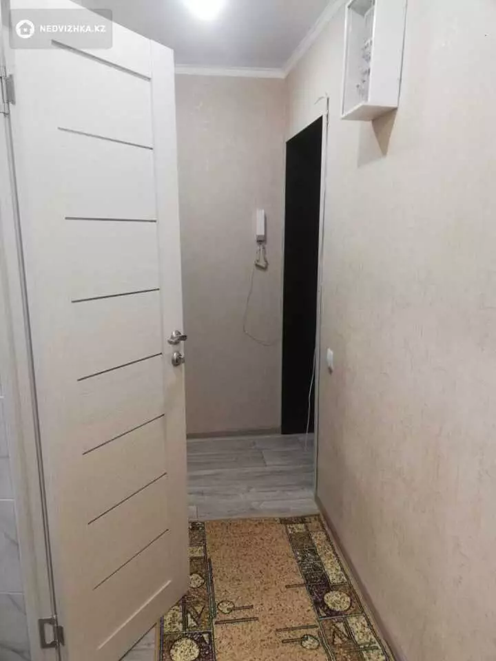 1-комнатная квартира, этаж 3 из 4, 32 м², По часам, фотография 5