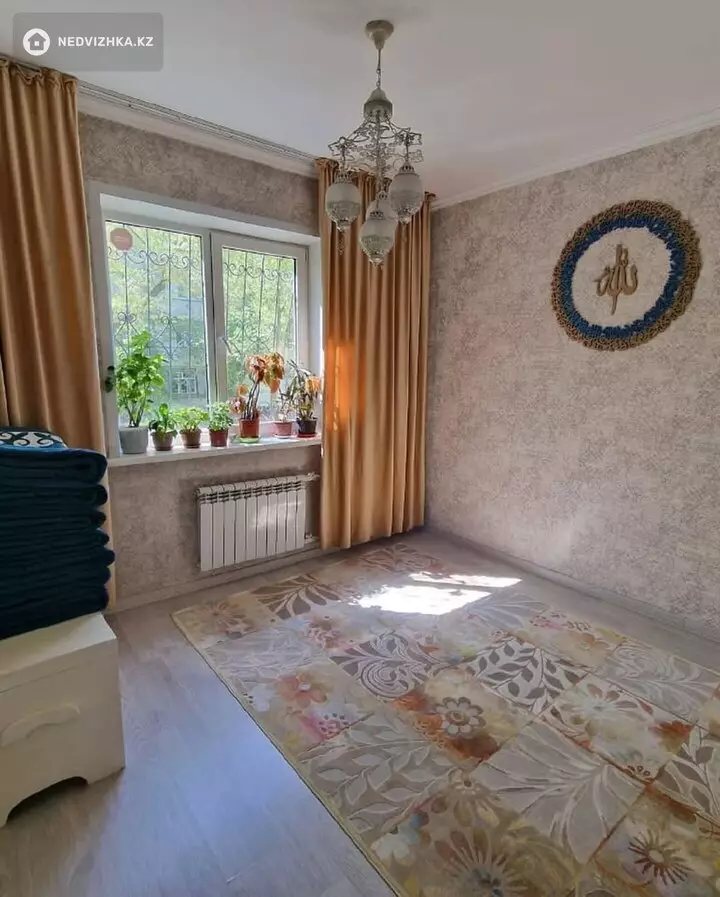 3-комнатная квартира, этаж 2 из 5, 70 м²