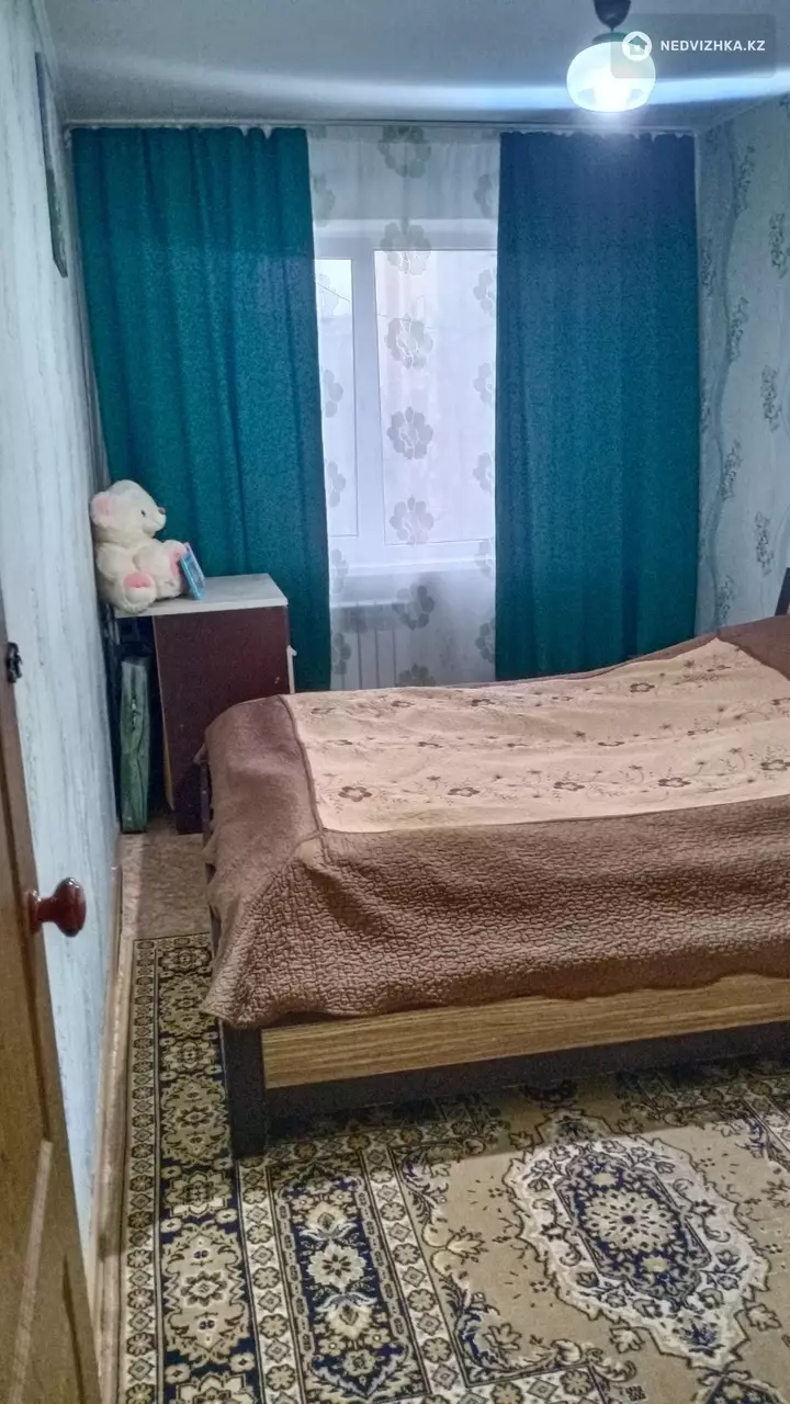3-комнатная квартира, этаж 2 из 4, 60 м², фотография 3