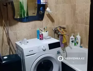 3-комнатная квартира, этаж 2 из 4, 60 м², миниатюра 6
