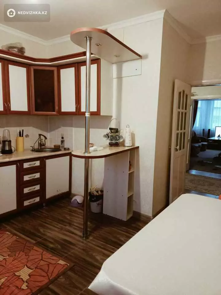 3-комнатная квартира, этаж 5 из 5, 87 м², фотография 5
