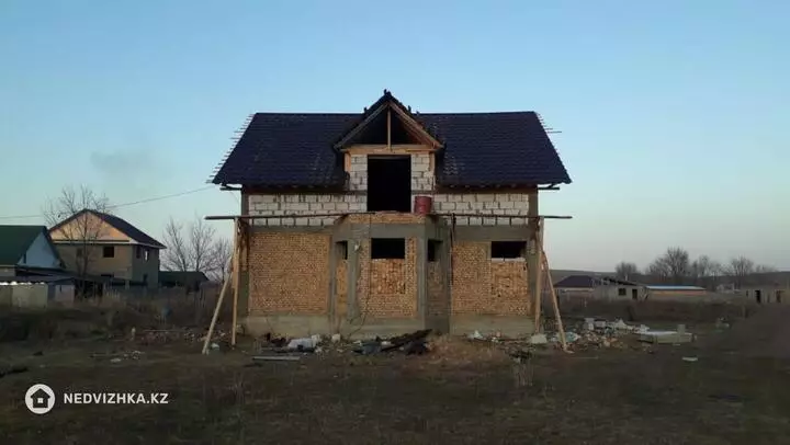 5-комнатный дом, 25 соток, 180 м², фотография 2