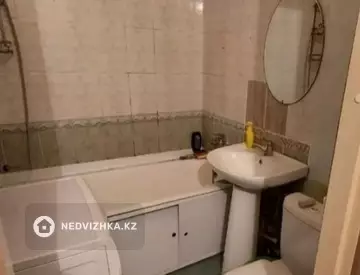 1-комнатная квартира, этаж 1 из 5, 30 м², По часам