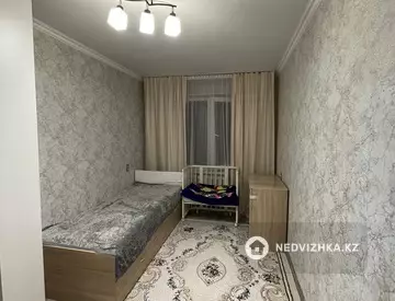 3-комнатная квартира, этаж 3 из 5, 67 м², миниатюра 3