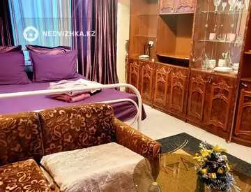 2-комнатная квартира, этаж 5 из 5, 40 м², По часам