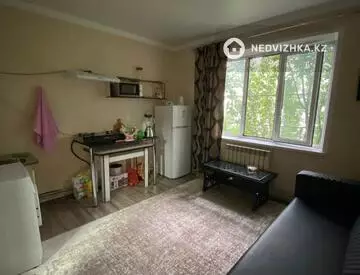 3-комнатная квартира, этаж 2 из 2, 44 м²